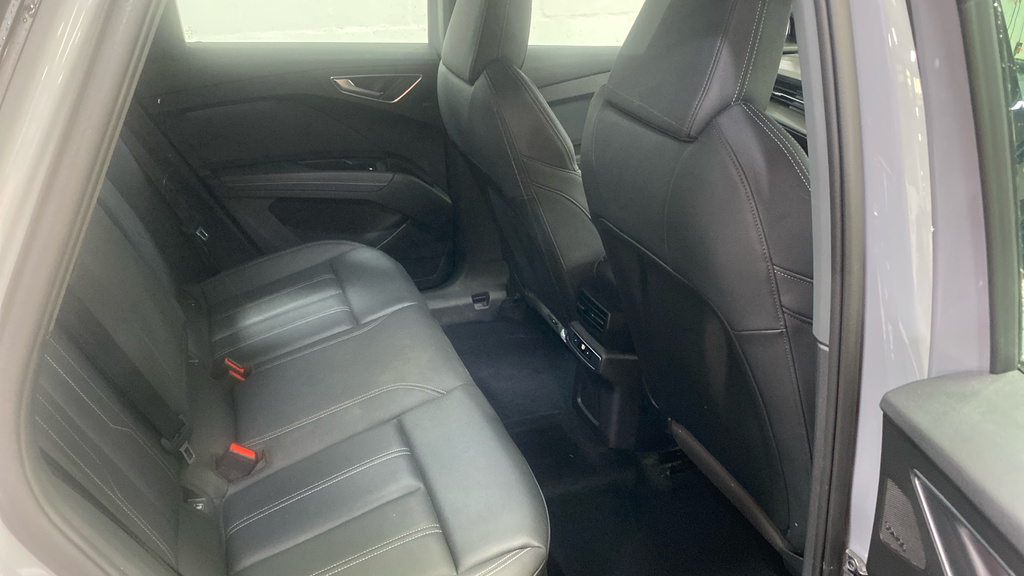 Audi Q4 E Tron 150Kw 40 82Kwh Sport Cs Grey #2