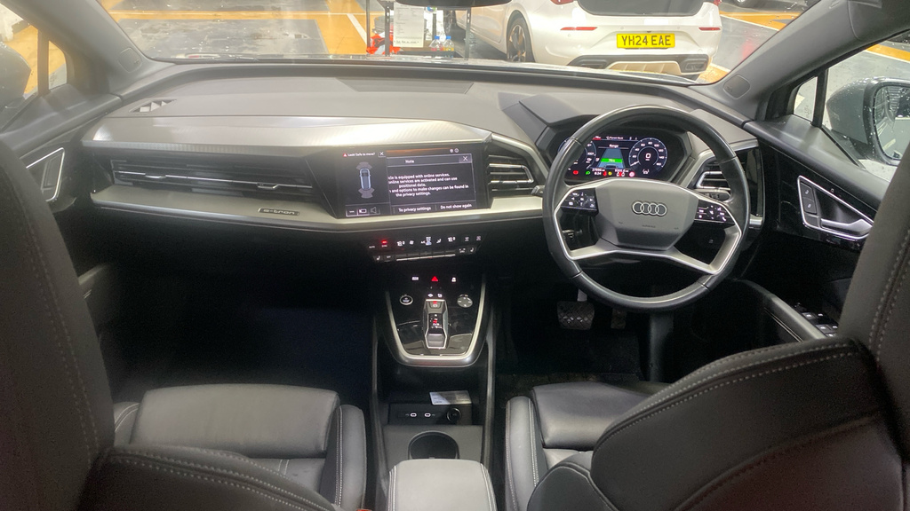 Audi Q4 E Tron 150Kw 40 82Kwh Sport Cs Grey #3