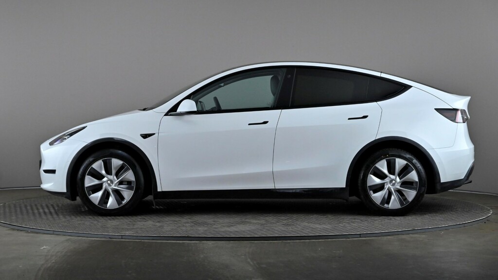 Tesla Model Y Long Range Awd White #4
