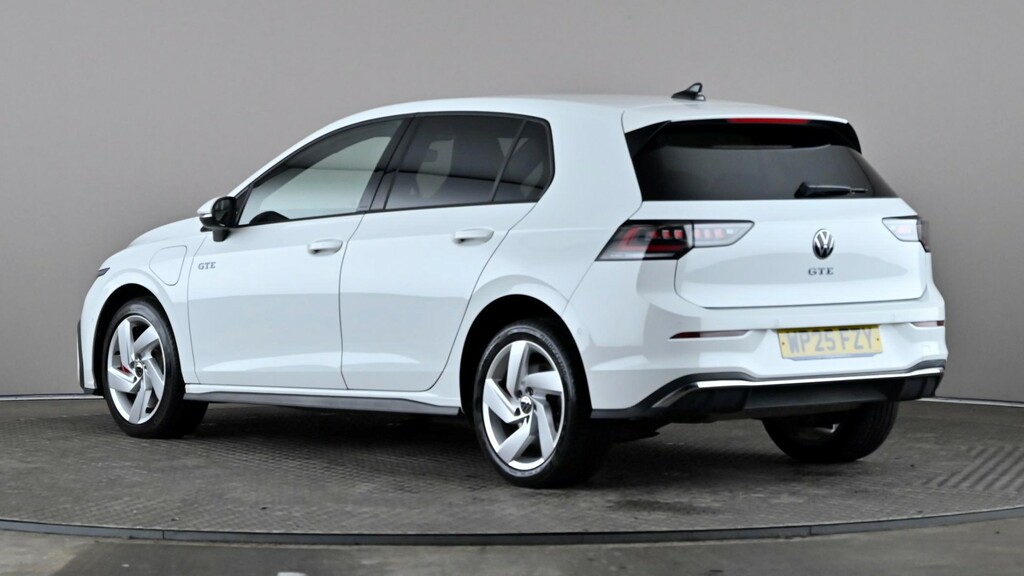 Volkswagen Golf 1.5 Tsi 272 Gte Ehybrid Dsg WP25FZY White #4