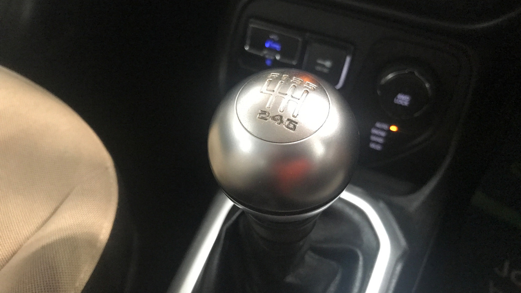 Jeep Renegade M-jet Opening Edition Black #37