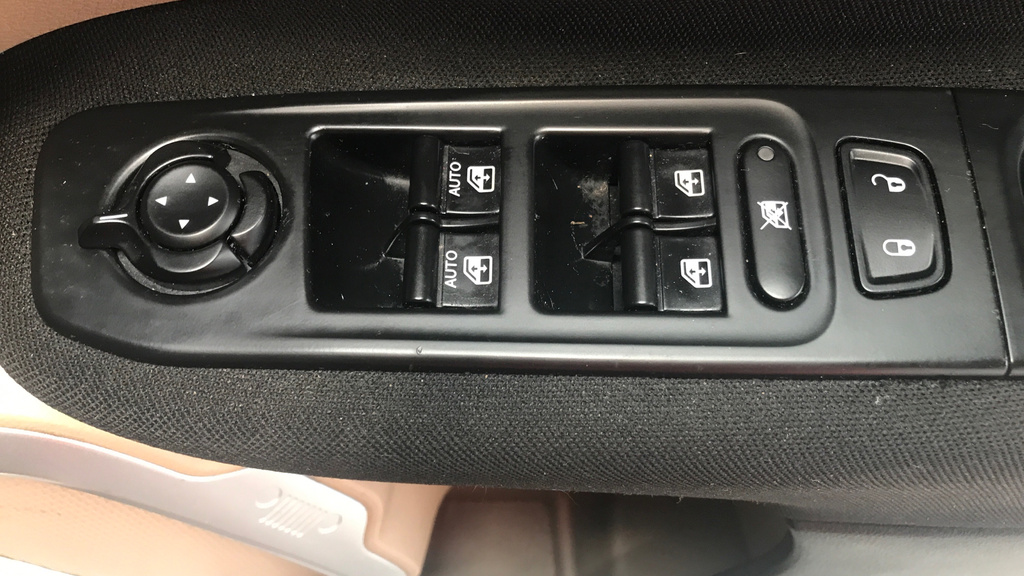 Jeep Renegade M-jet Opening Edition Black #25