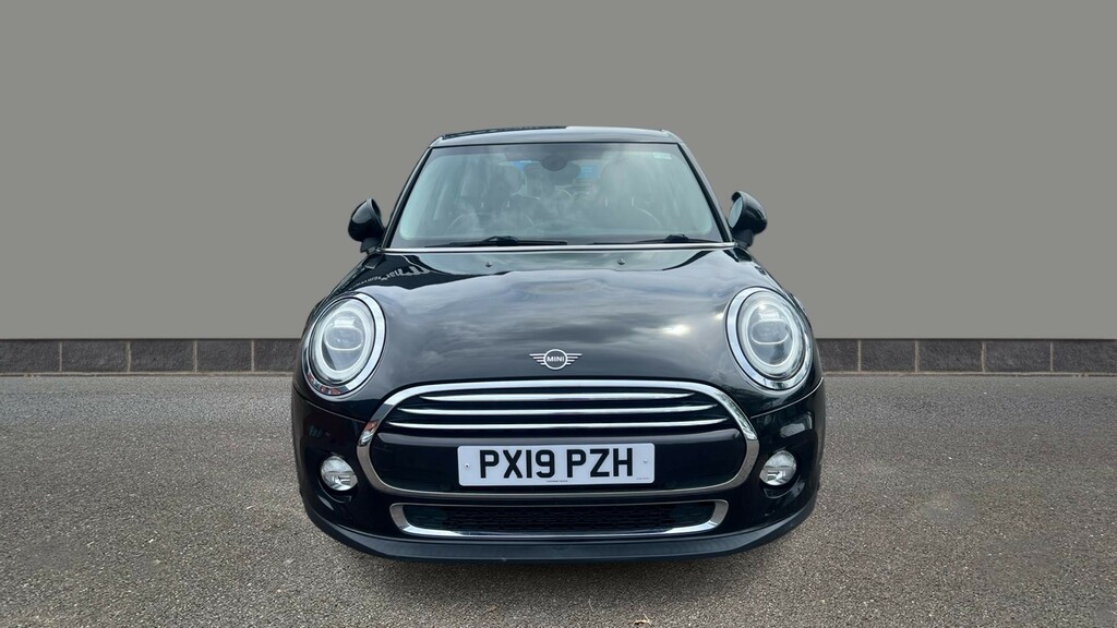 Mini Hatch 1.5 Cooper Exclusive II Comfort Pack Black #2