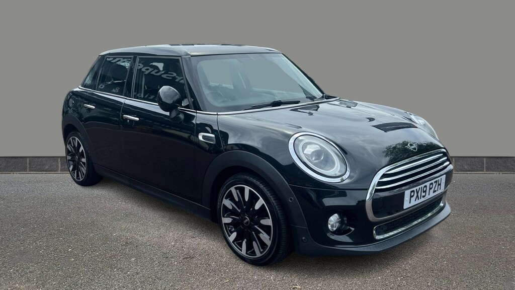 Mini Hatch 1.5 Cooper Exclusive II Comfort Pack Black