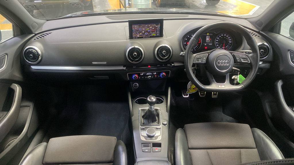 Audi A3 30 Tfsi 116 S Line NA19YBH Grey #4