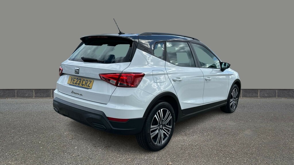 Seat Arona 1.0 Tsi Se YE23CRZ White #6