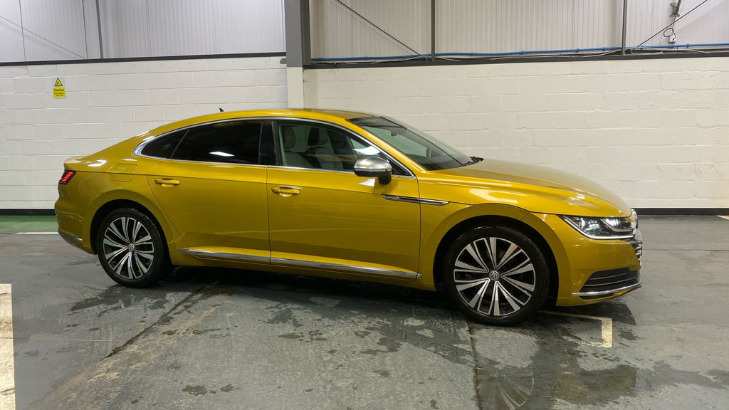 Volkswagen Arteon 1.5 Tsi Elegance Dsg Yellow #3