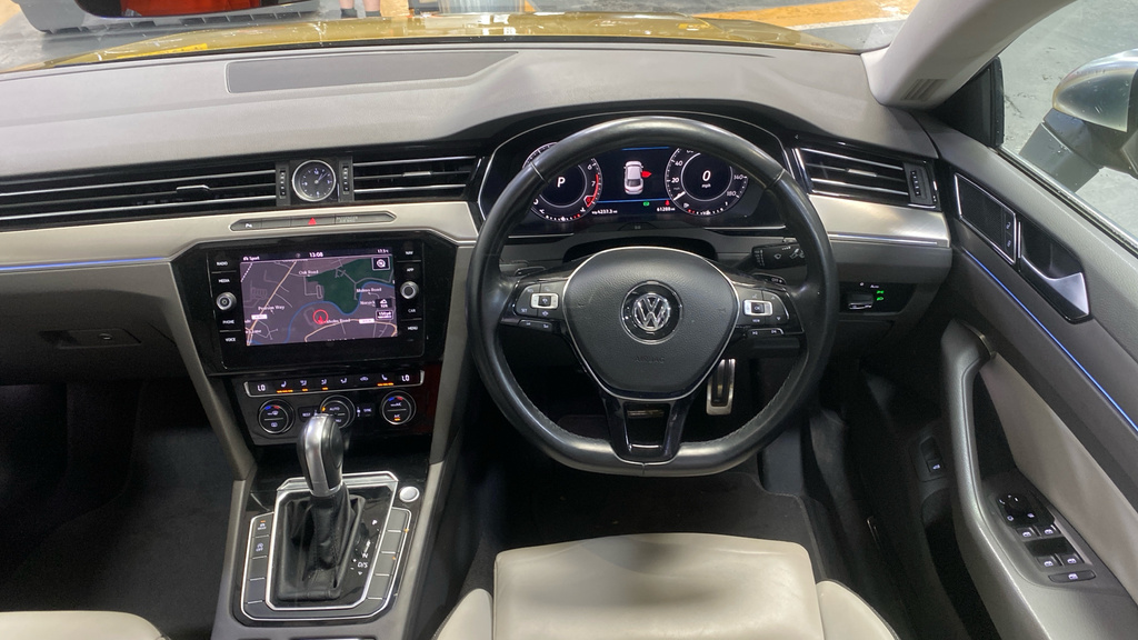 Volkswagen Arteon 1.5 Tsi Elegance Dsg Yellow #5