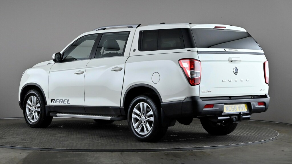 SsangYong Musso Double Cab Pick Up Rebel Awd White #4