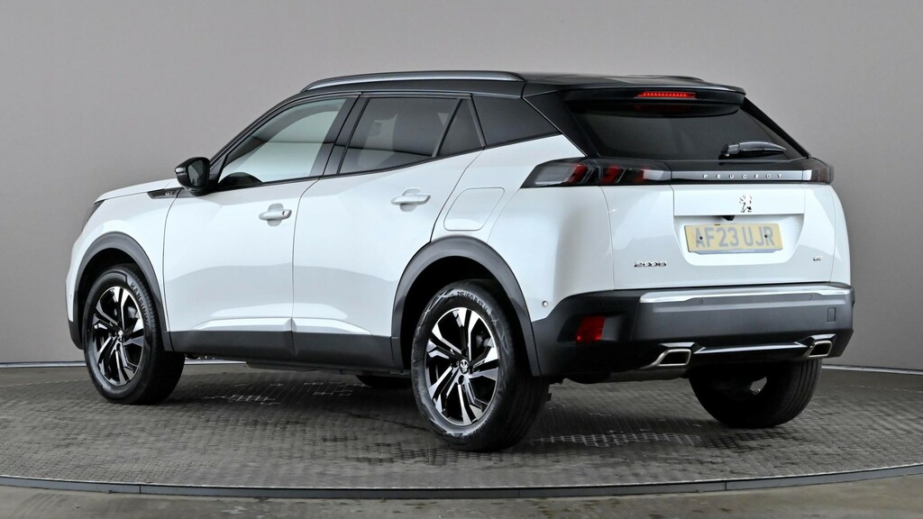 Peugeot 2008 1.2 Puretech 130 Gt Eat8 White #4
