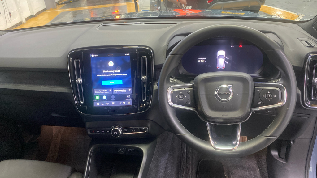 Volvo XC40 170Kw Recharge Plus 69Kwh CF23EUU Grey #6