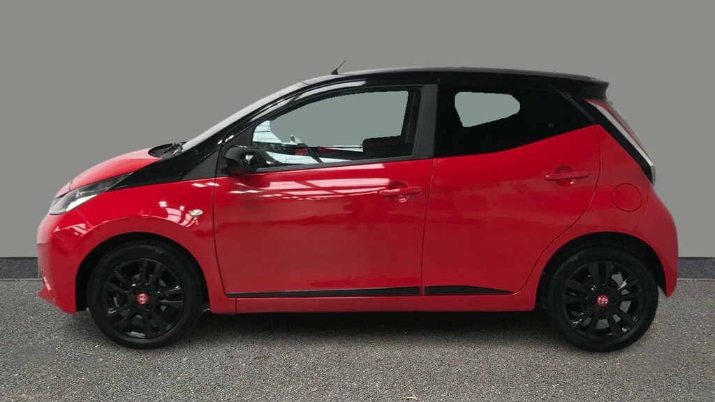 Toyota Aygo 1.0 Vvt-i X-cite 4 Red #3