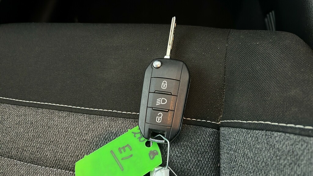 Citroen C3 1.2 Puretech Shine Plus Eat6 Euro 6 Ss Grey #23