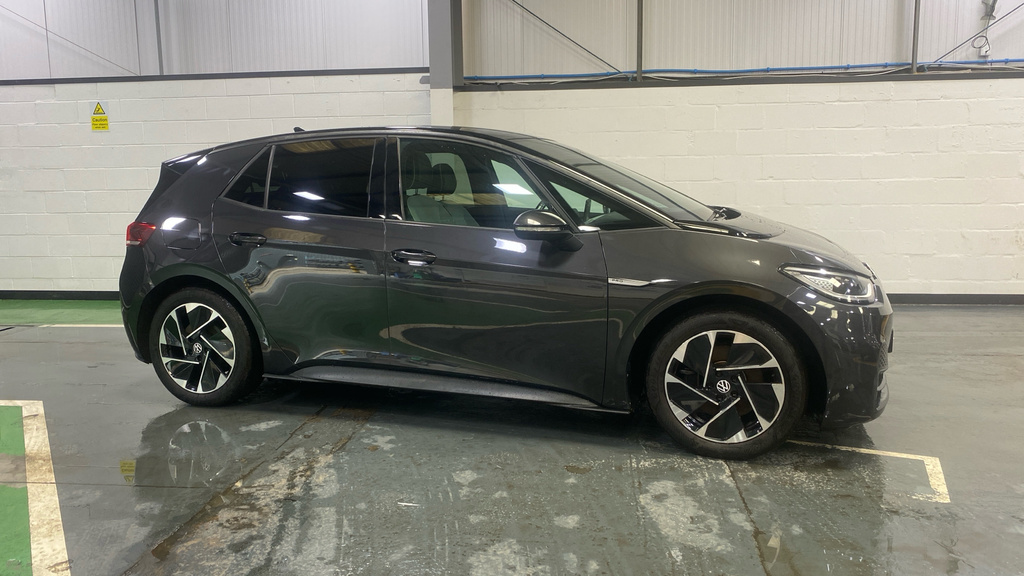 Volkswagen ID.3 150Kw Family Pro Performance 58Kwh Grey #3