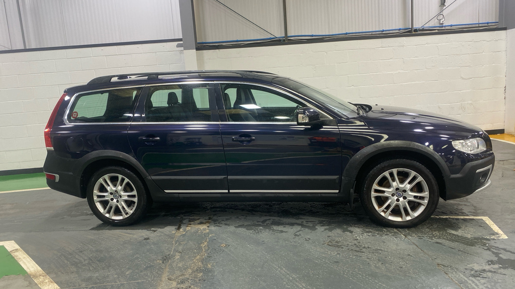 Volvo XC70 D4 181 Se Lux Awd Geartronic Start Stop Blue #2