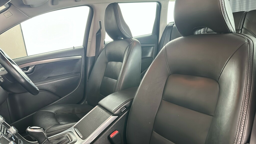 Volvo XC70 D4 Se Lux Blond Leather, Winter Pack, Cruis White #17