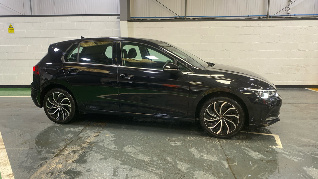 Volkswagen Golf 1.5 Tsi 150 Style AV22HMH Black #3
