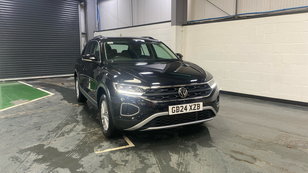 Volkswagen T-Roc 1.5 Tsi Life GD24XZB Black #2