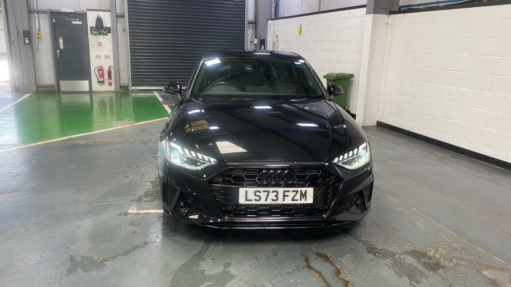 Audi A4 35 Tfsi Black Edition S Tronic Black #2