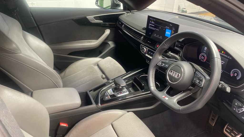Audi A4 35 Tfsi Black Edition S Tronic Black #4