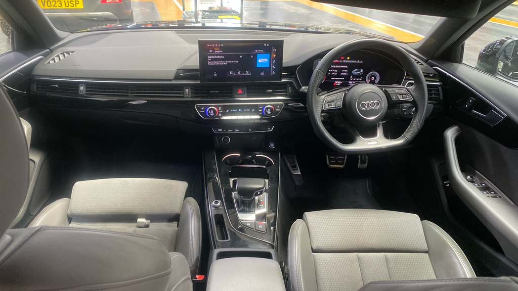 Audi A4 35 Tfsi Black Edition S Tronic Black #6