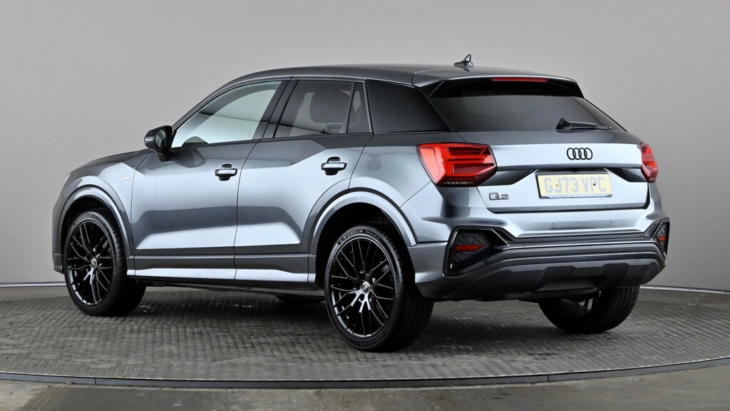 Audi Q2 35 Tfsi Black Edition S Tronic Grey #4