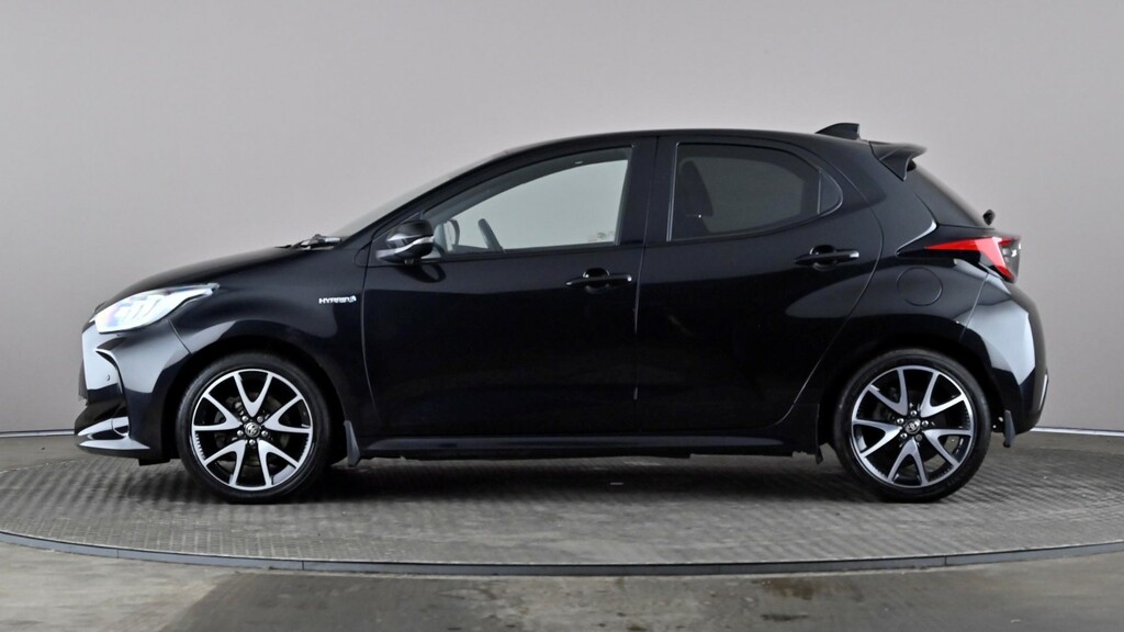 Toyota Yaris 1.5 Hybrid Dynamic Cvt Black #3