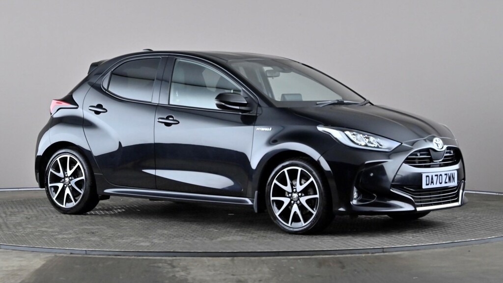 Toyota Yaris 1.5 Hybrid Dynamic Cvt Black