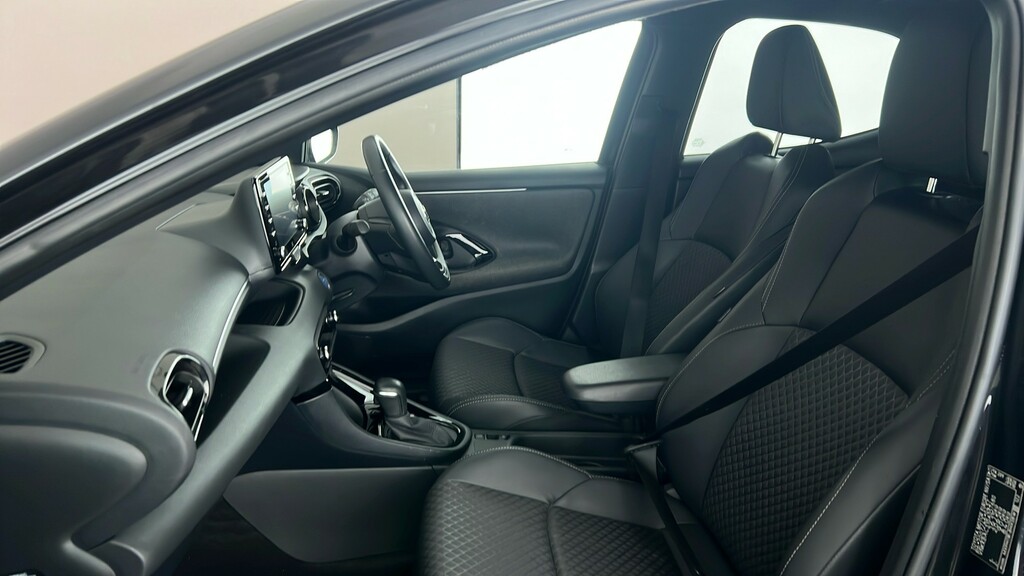 Toyota Yaris Icon Tech Grey #17