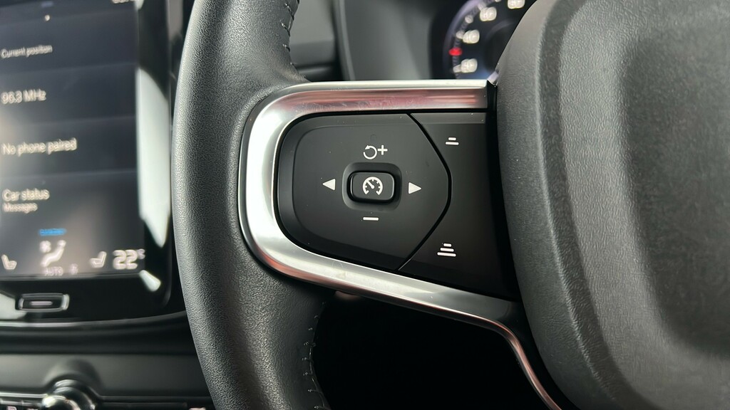 Volvo XC40 R-design, T3 Grey #23