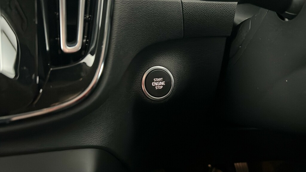 Volvo XC40 R-design, T3 Grey #26