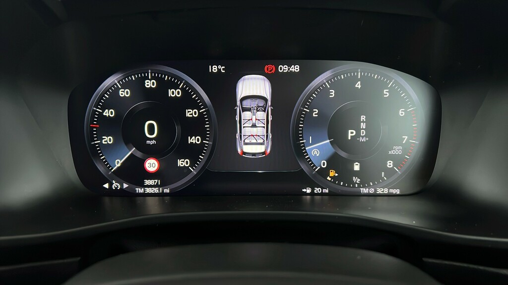 Volvo XC40 R-design, T3 Grey #15
