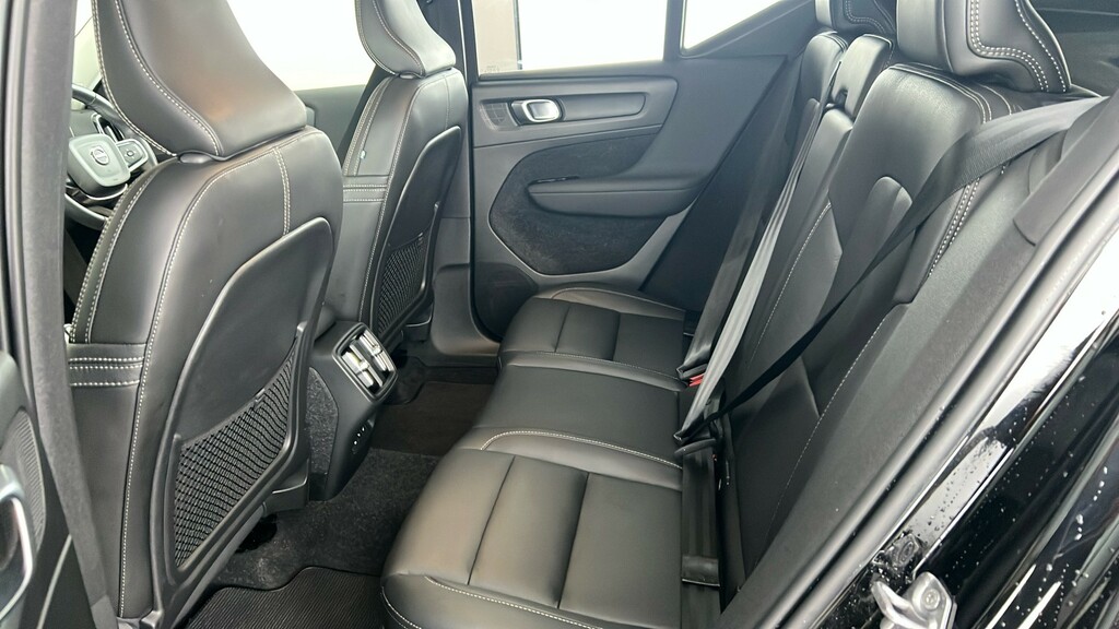 Volvo XC40 R-design, T3 Grey #18