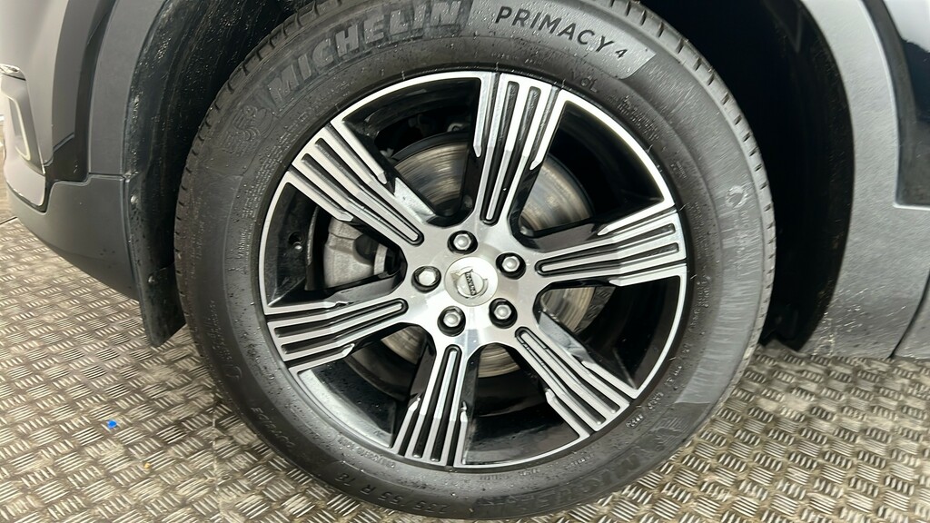 Volvo XC40 R-design, T3 Grey #19