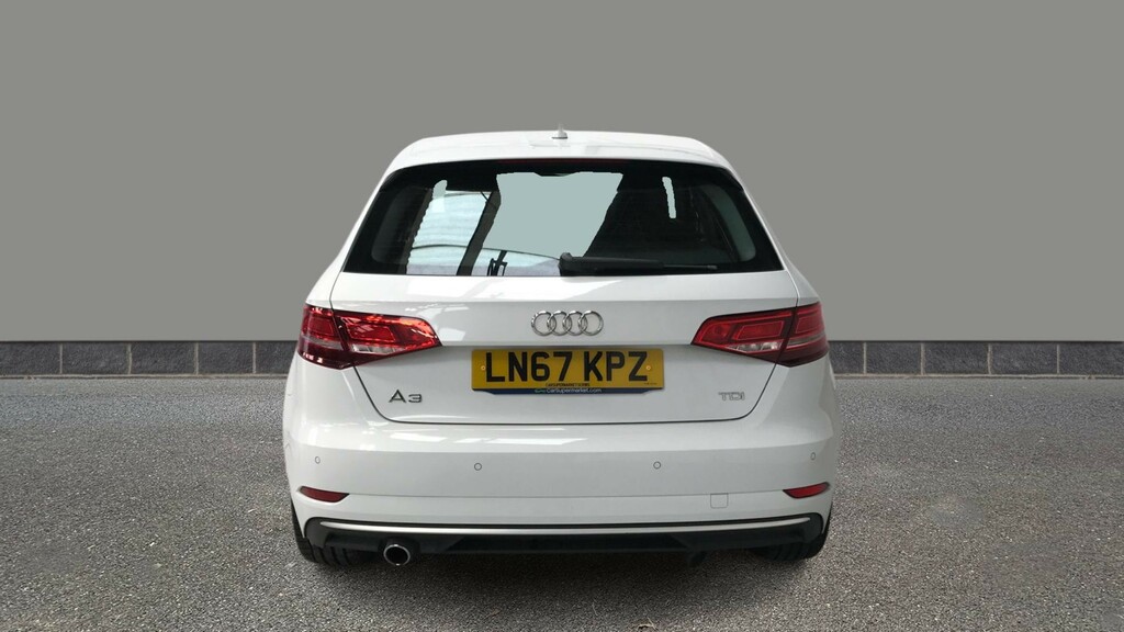 Audi A3 1.6 Tdi 116 Sport S Tronic LN67KPZ White #5