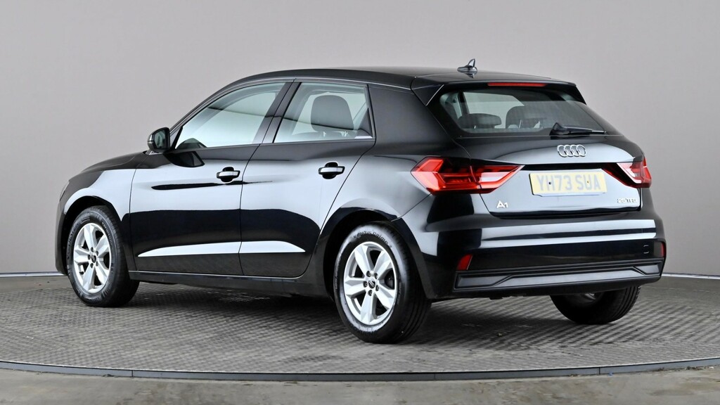 Audi A1 25 Tfsi Technik Black #4