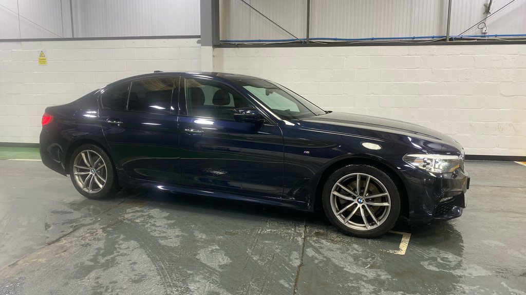 BMW 5 Series 520D Xdrive M Sport Black #3