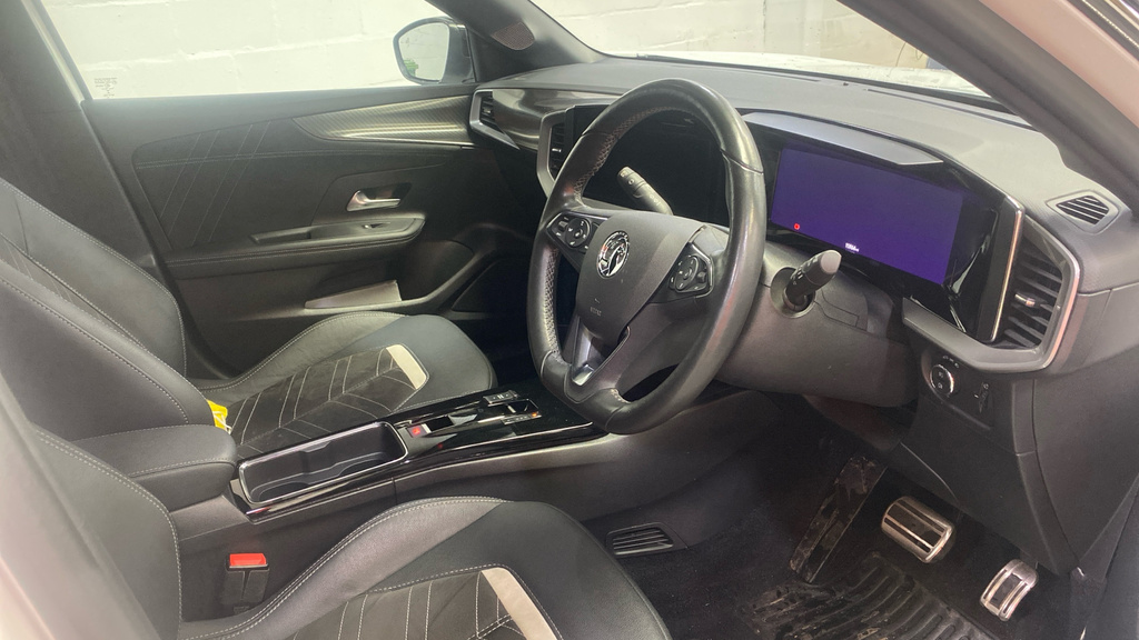 Vauxhall Mokka-e 100Kw Ultimate 50Kwh White #4