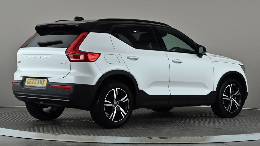 Volvo XC40 1.5 T3 163 R Design DE22AWX White #6