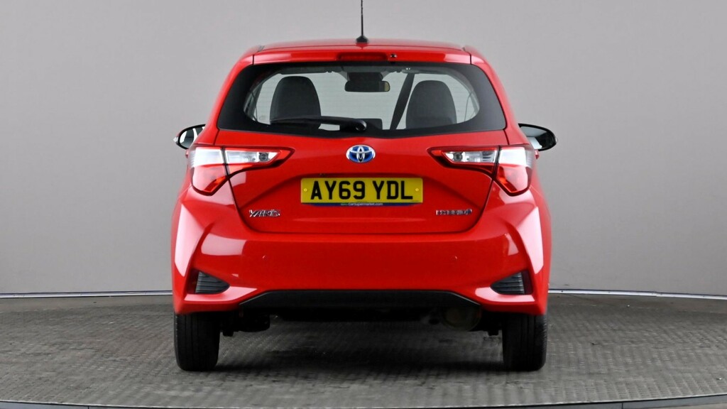 Toyota Yaris 1.5 Hybrid Icon Tech Cvt Red #5