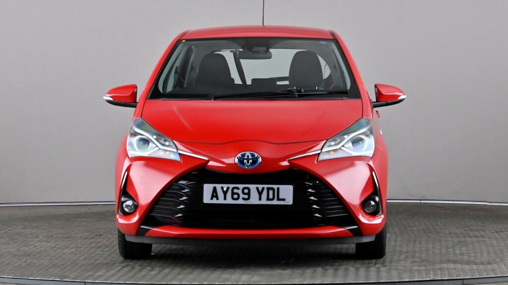 Toyota Yaris 1.5 Hybrid Icon Tech Cvt Red #2