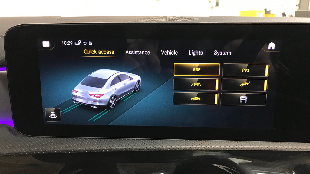 Mercedes-Benz CLA Class 35 Premium Plus 4Matic Tip Yellow #43
