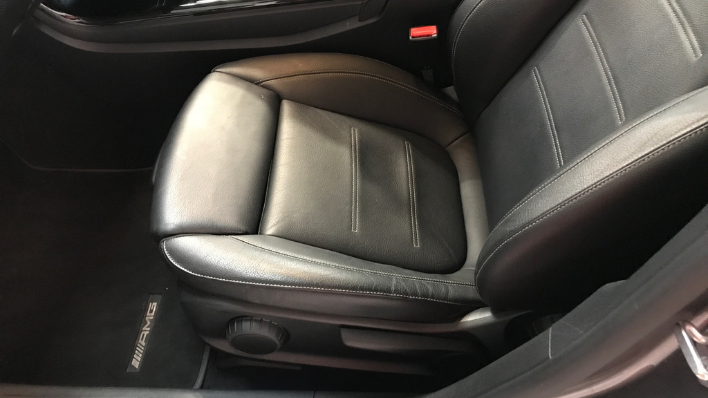 Mercedes-Benz CLA Class 35 Premium Plus 4Matic Tip Yellow #27