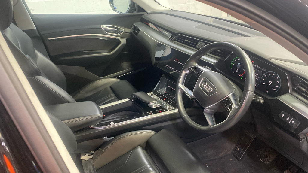 Audi E-tron 230Kw 50 Quattro 71Kwh Sport Cs Black #4
