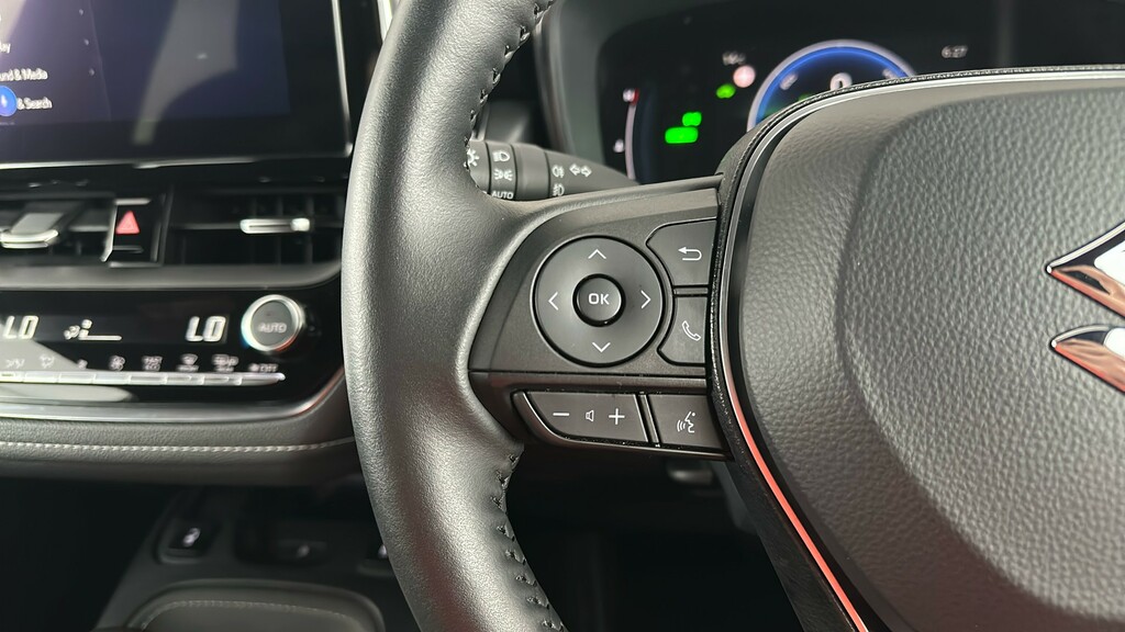 Suzuki Swace Motion Hev Cvt 1.8 Silver #29