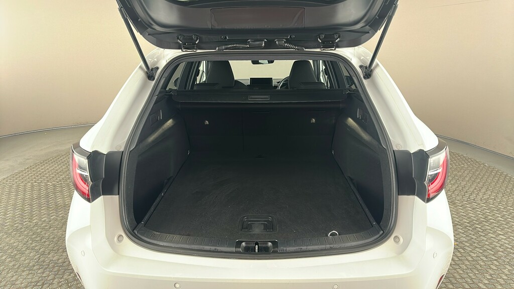 Suzuki Swace Motion Hev Cvt 1.8 Silver #22