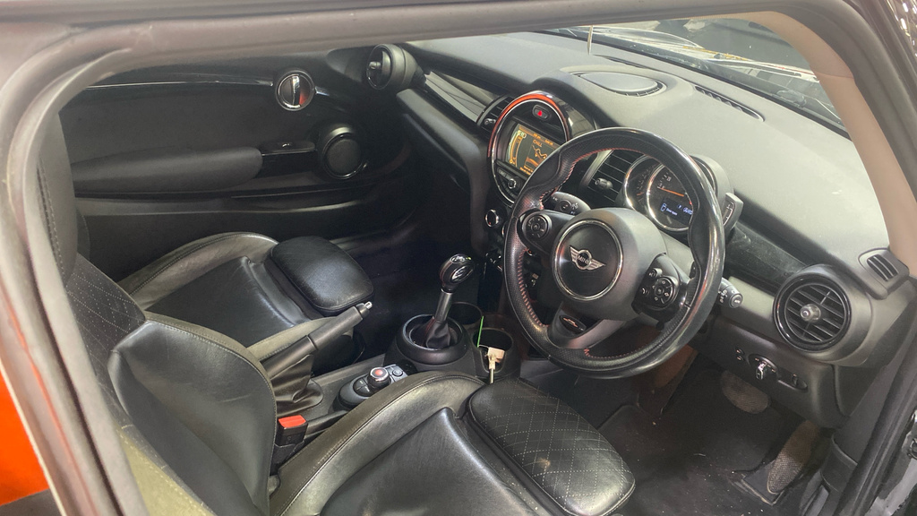 Mini Hatch 2.0 Cooper S Chili Pack YK67FXO Black #4