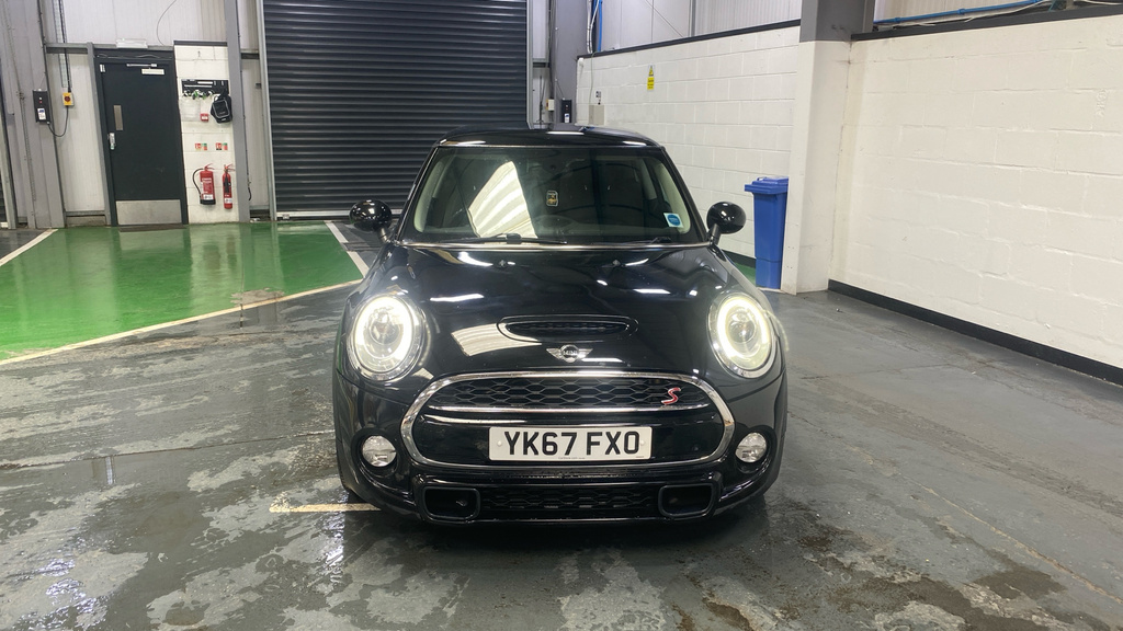 Mini Hatch 2.0 Cooper S Chili Pack YK67FXO Black #2