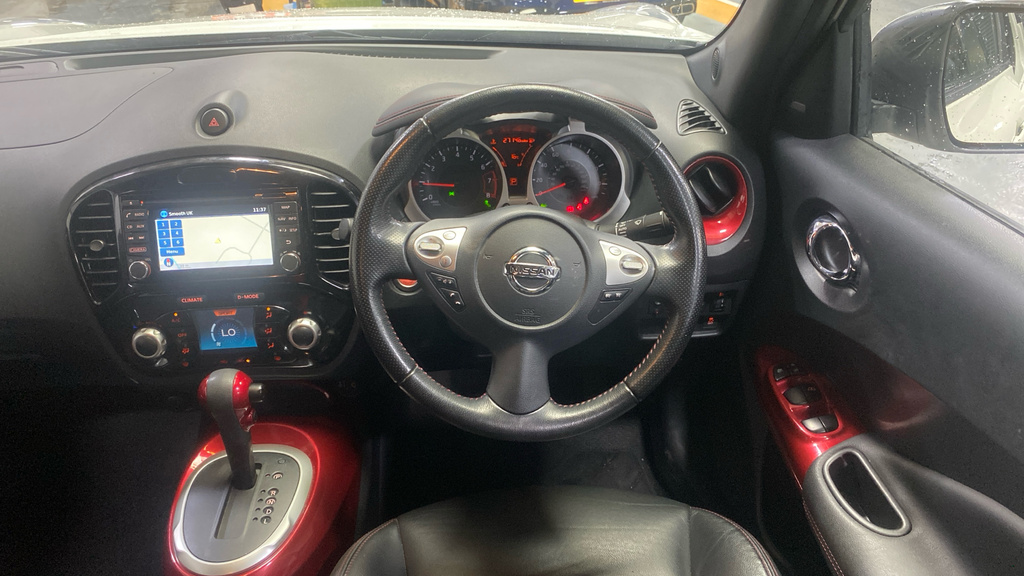 Nissan Juke N-connecta Dci Black #5