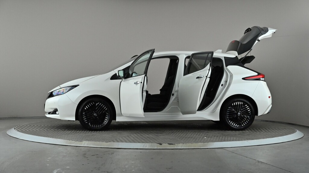 Nissan Leaf 110Kw Tekna 39Kwh Black #9